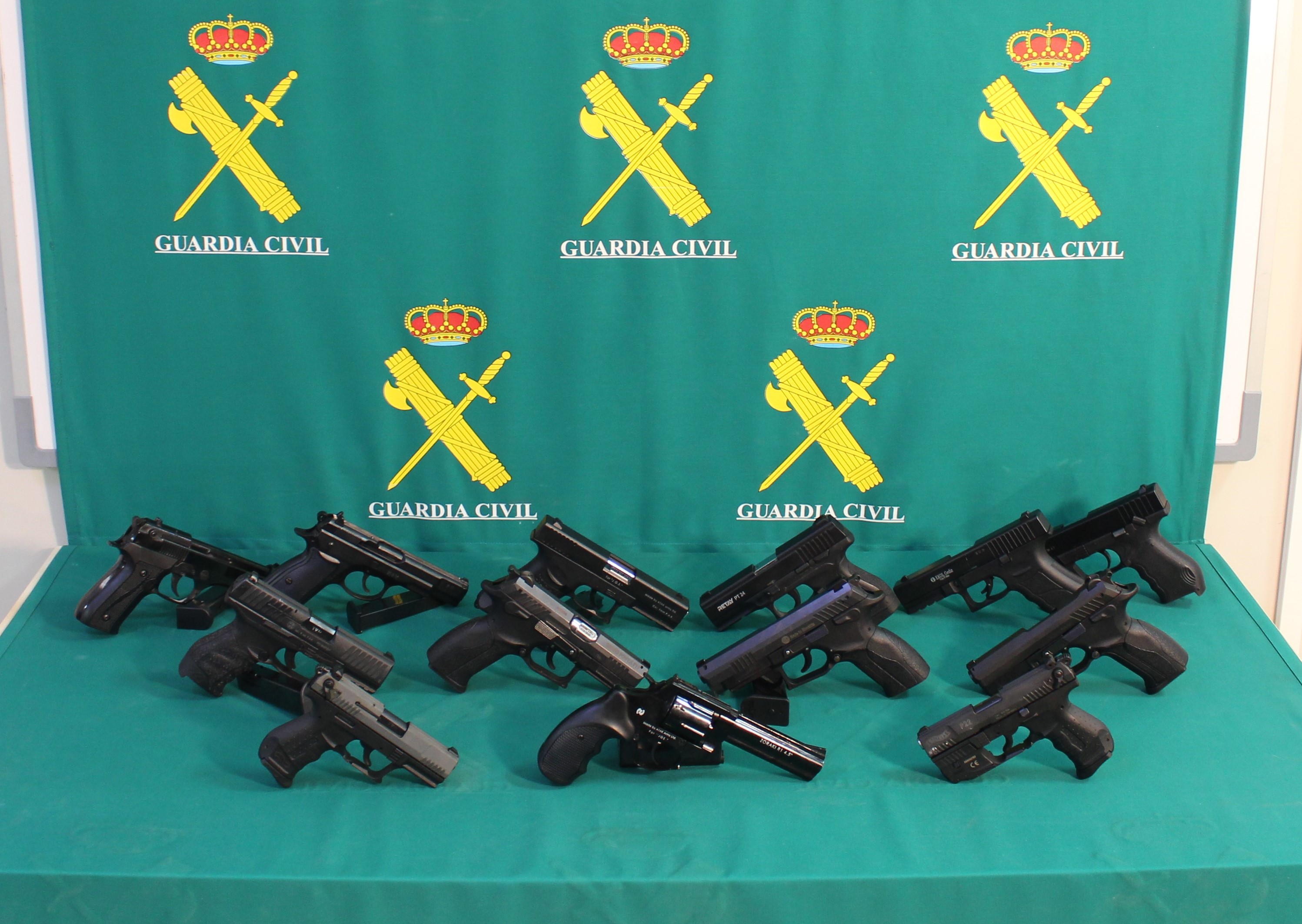 2023 09 23 operacion centaurcat armas uce 01