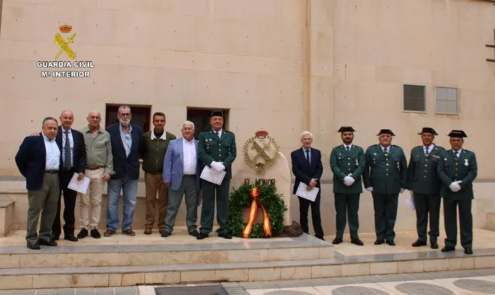06 Fotografias de familia Guardias Civiles condecorados y homenajeados