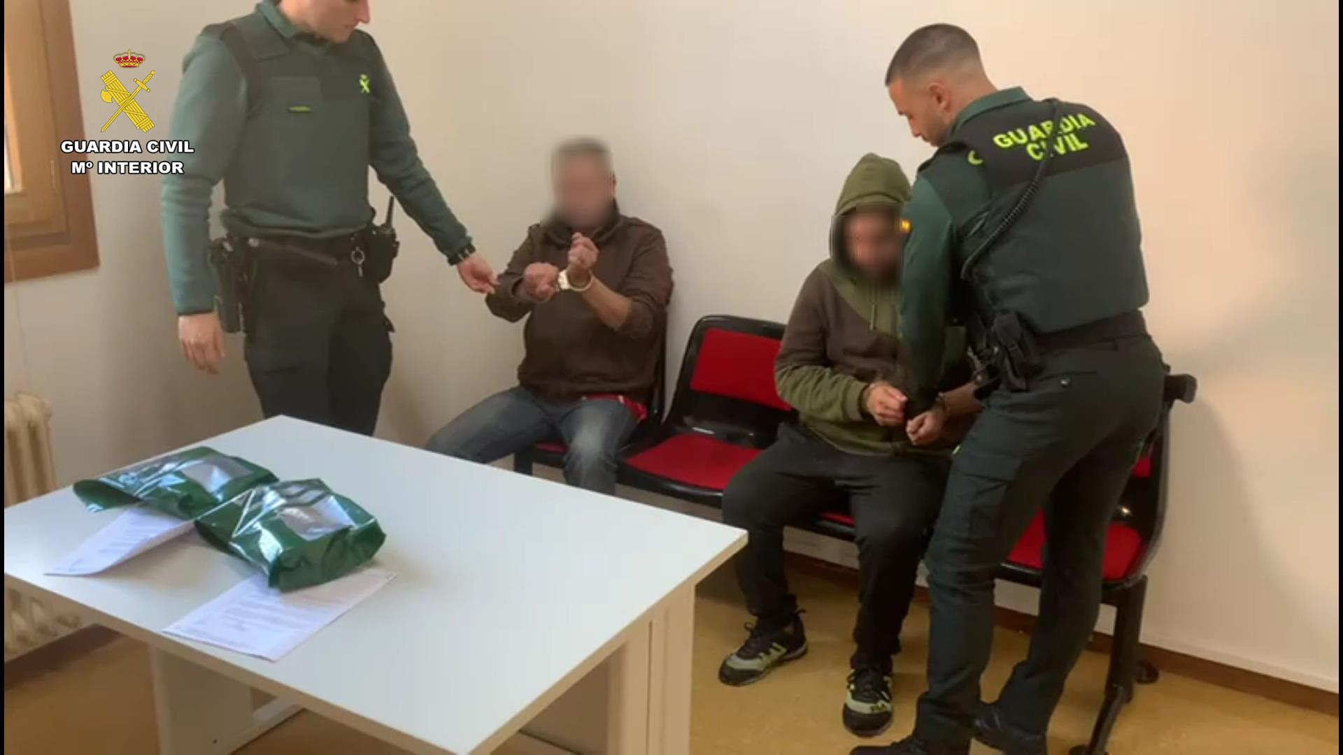 1 Detenidos