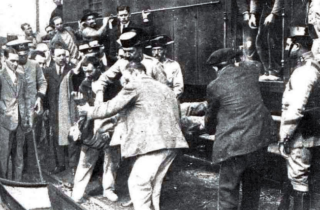 1933 asalto bajada de los cadveres del tren en crdoba