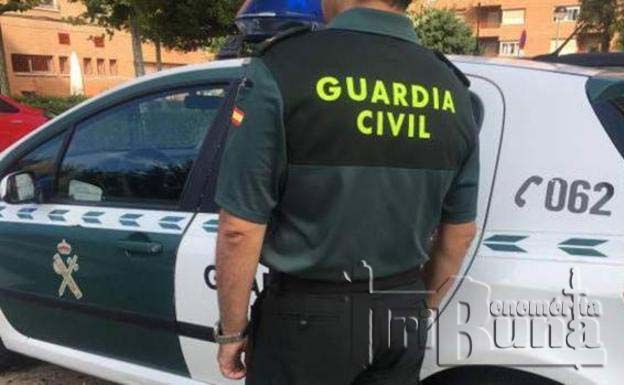 2 guardia civil marca de agua