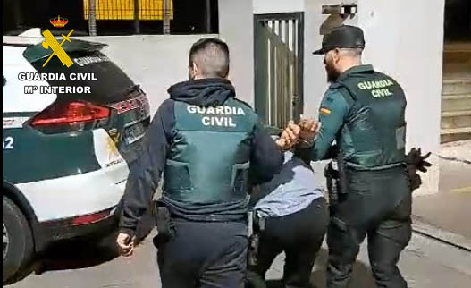 20231117 detenido tres requisitorias ciudadella