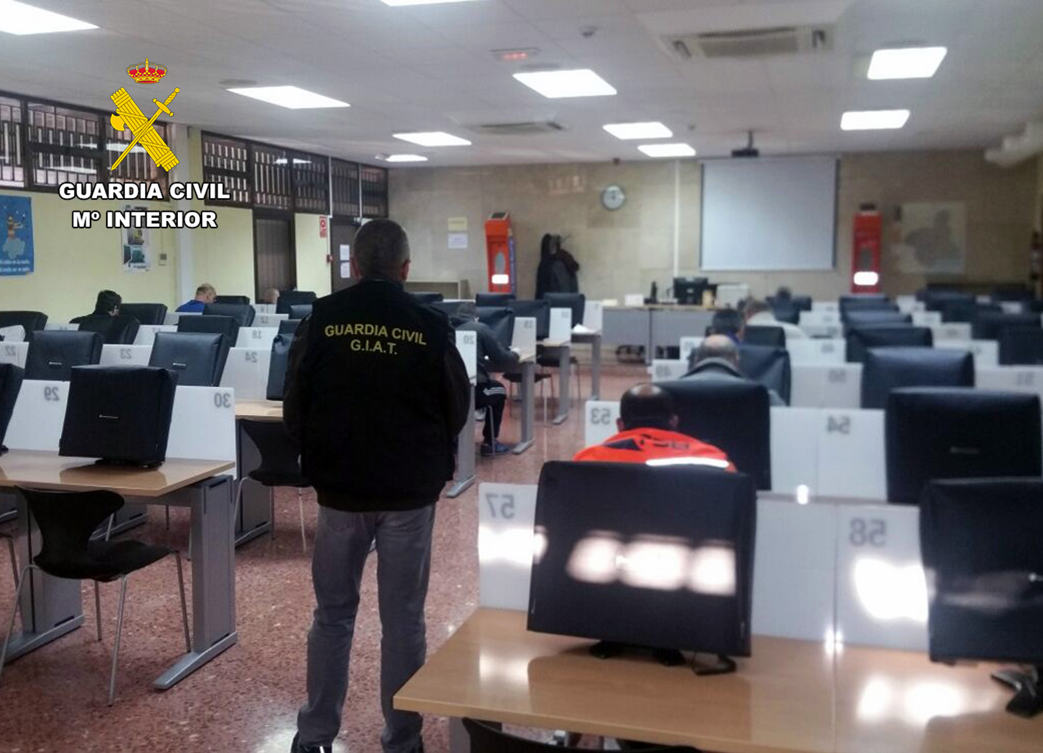 20231124 TRAFICO DETENIDO USURPACION IDENTIDAD PERMISO CONDUCIR01