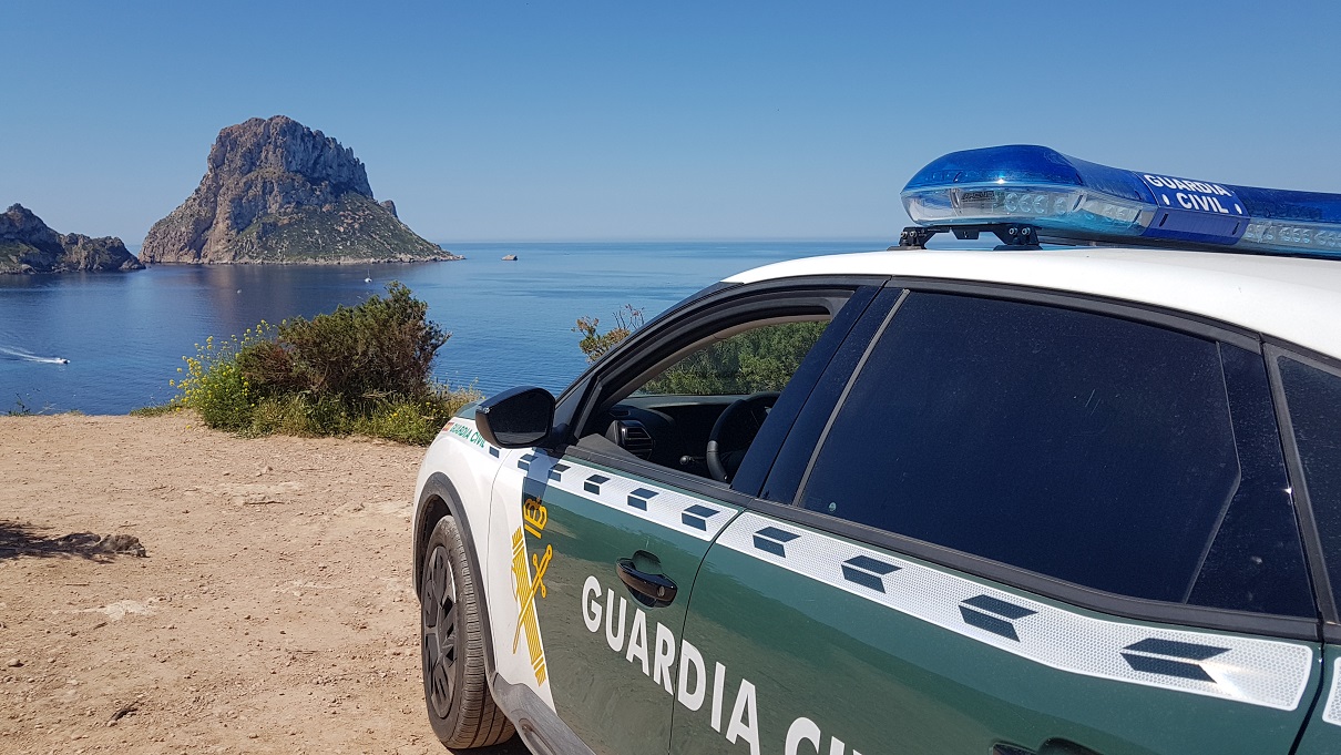 20260330 vehiculos pinchaods es vedra
