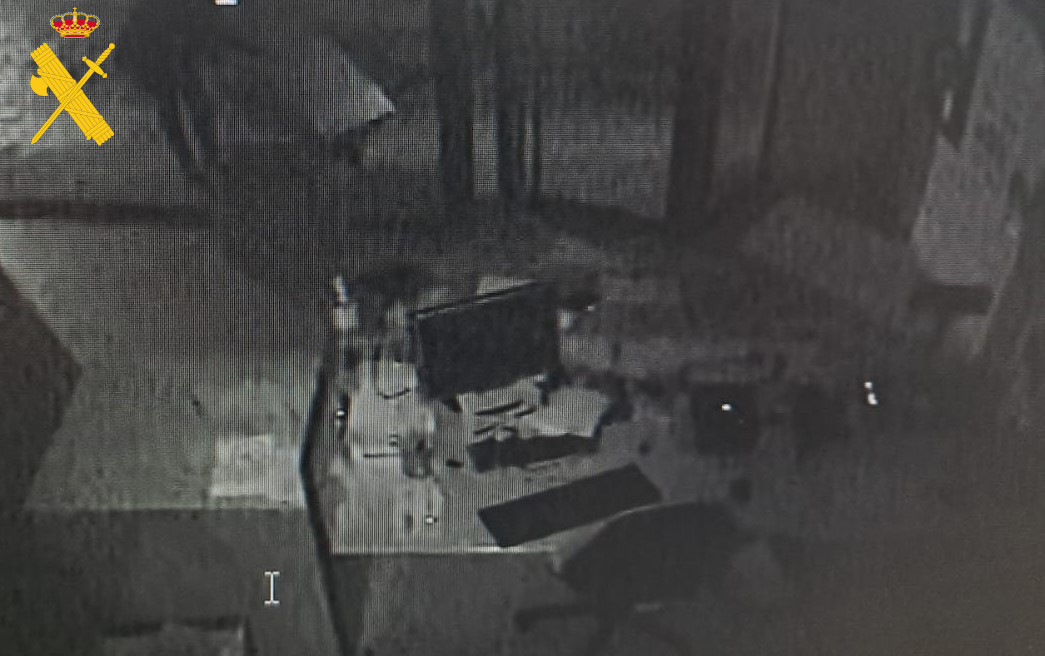 240417.1 persona detenida llevandose caja fuerte