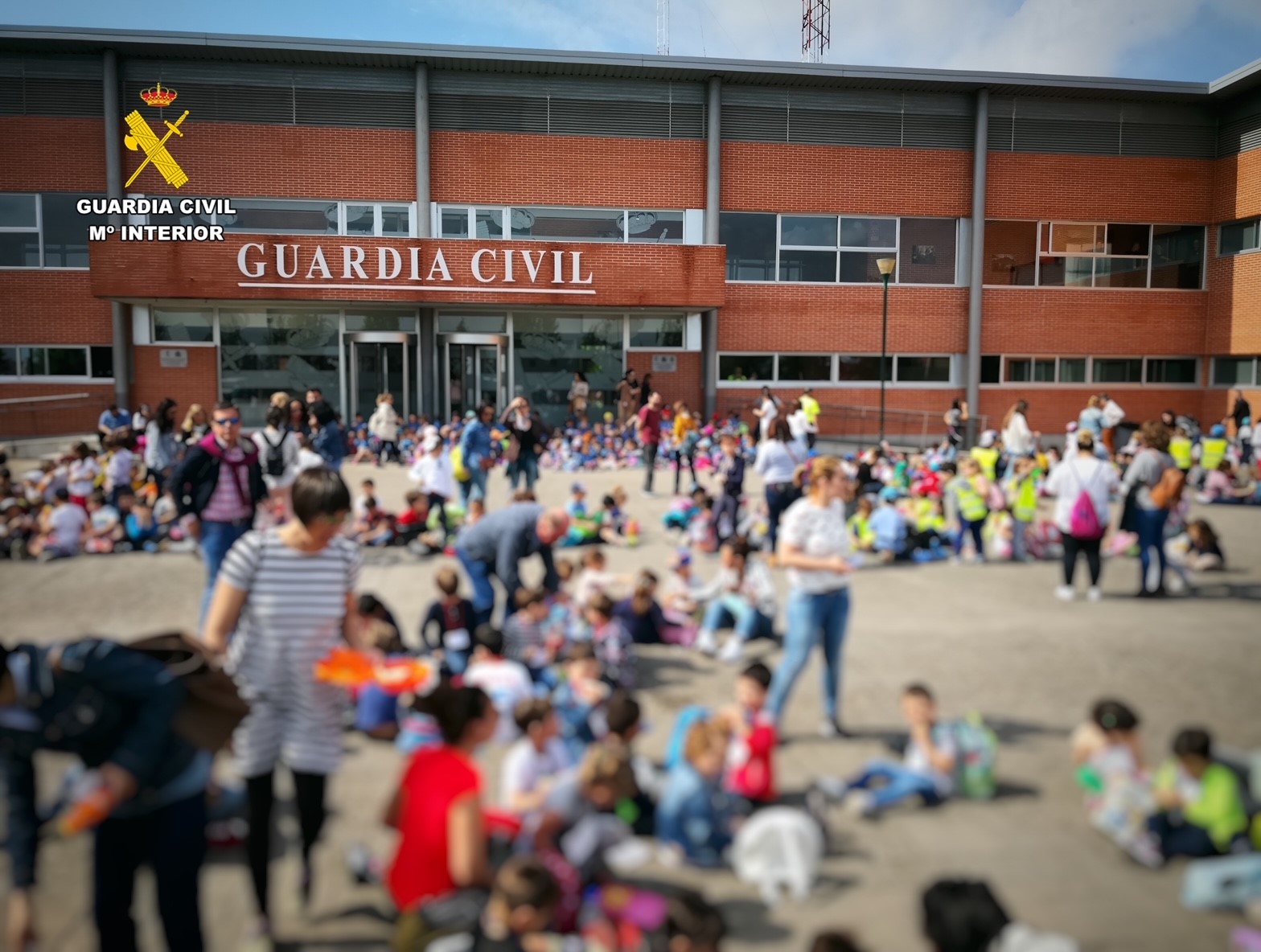 2 Exposicion de medios en la Comandancia de Caceres