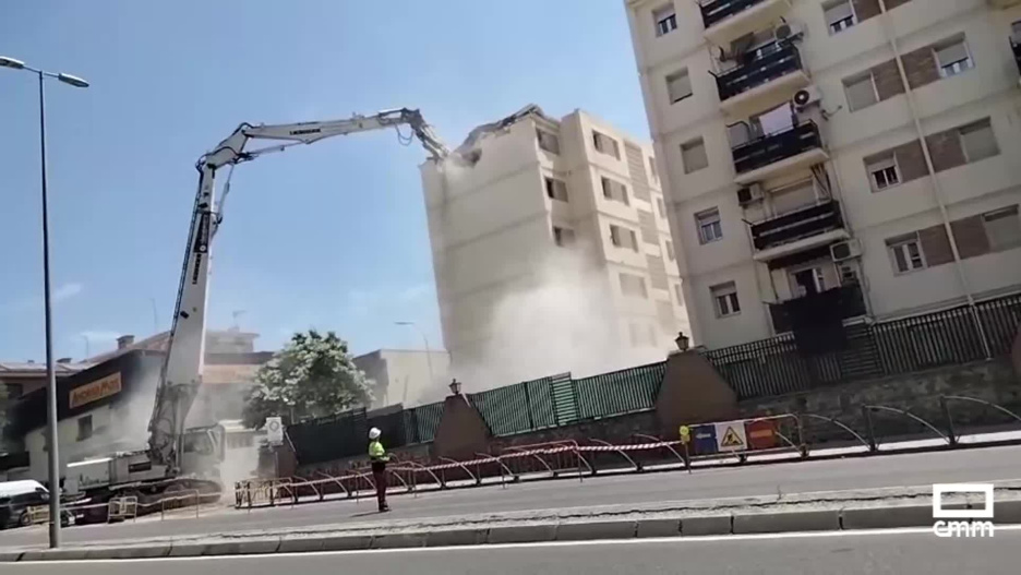 683829026c630