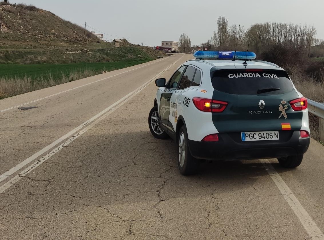 AGREDA1 vehículo guardia civil