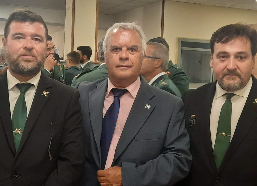 AUXIS BERNARDO