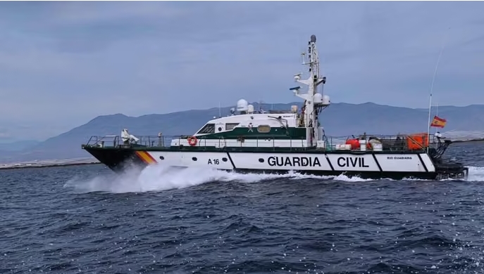 Captura de pantalla embarcacion guardia civil