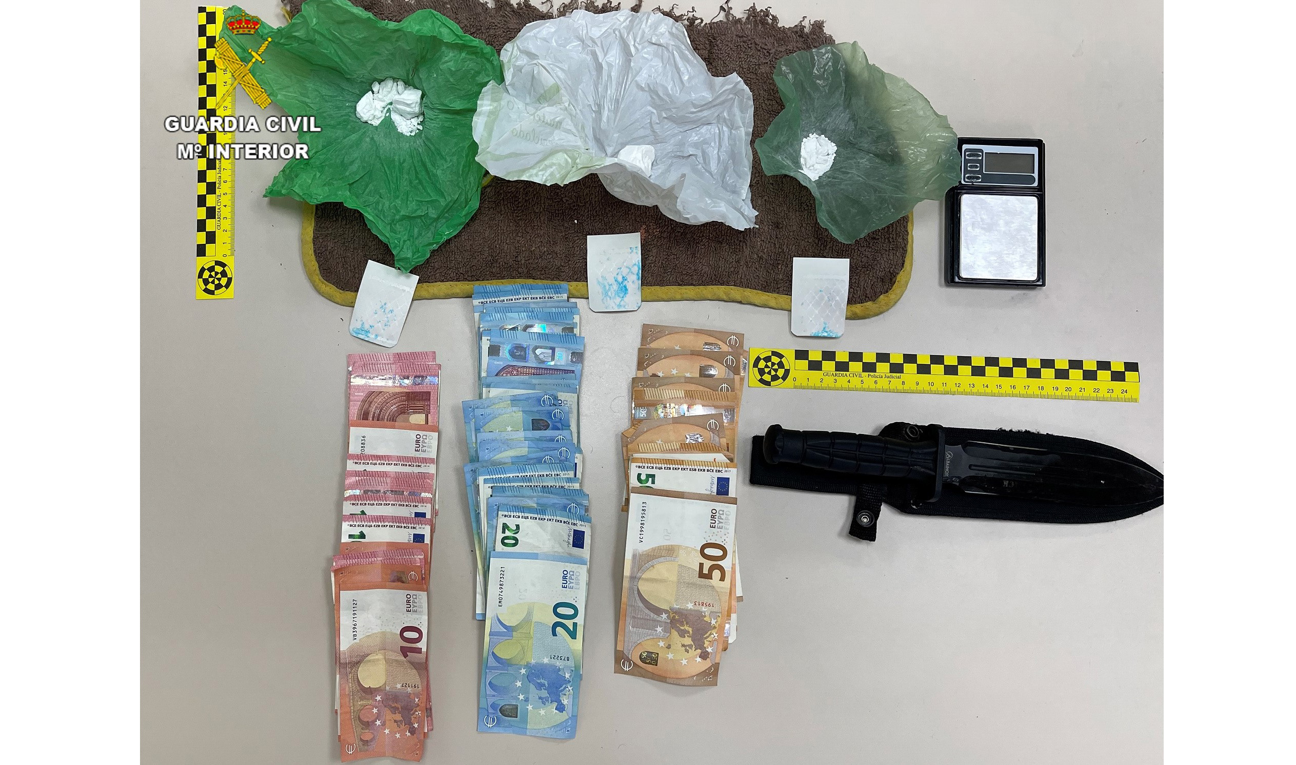 Cocaína y dinero intervenidos en Magán