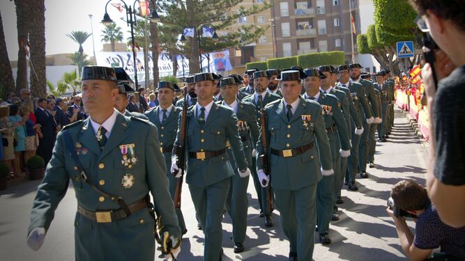 Desfile Guardia Civil Roquetas Mar