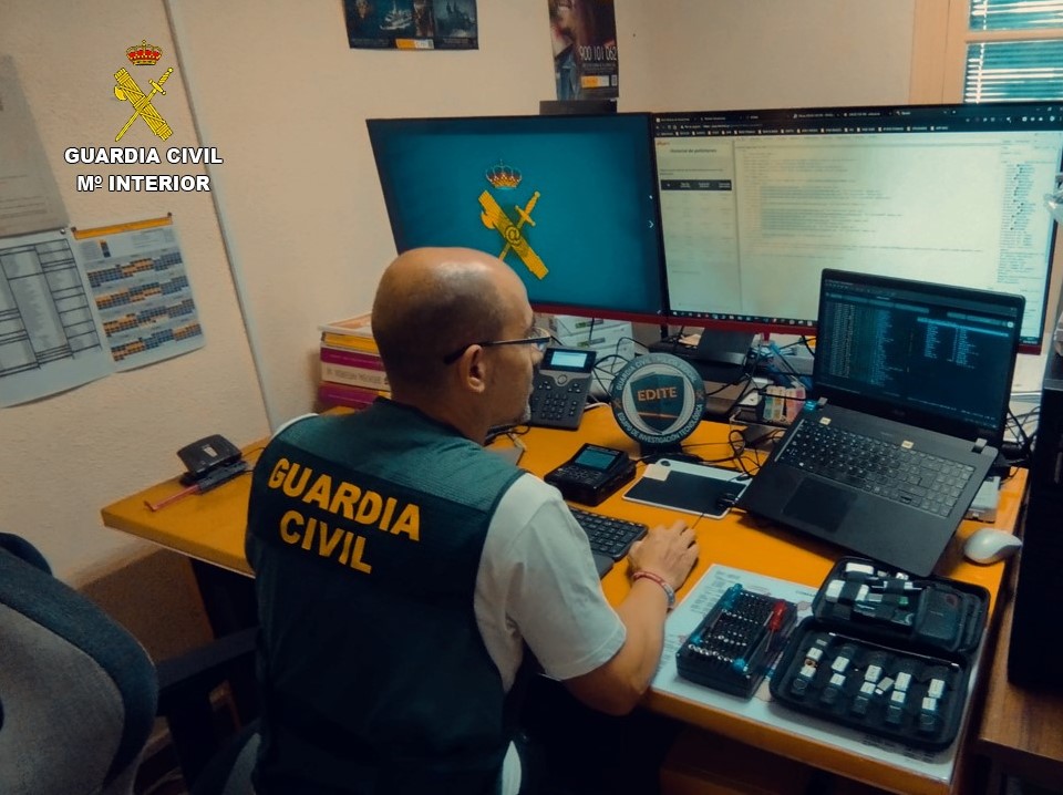 Diapositiva ordenadores ciudad real2