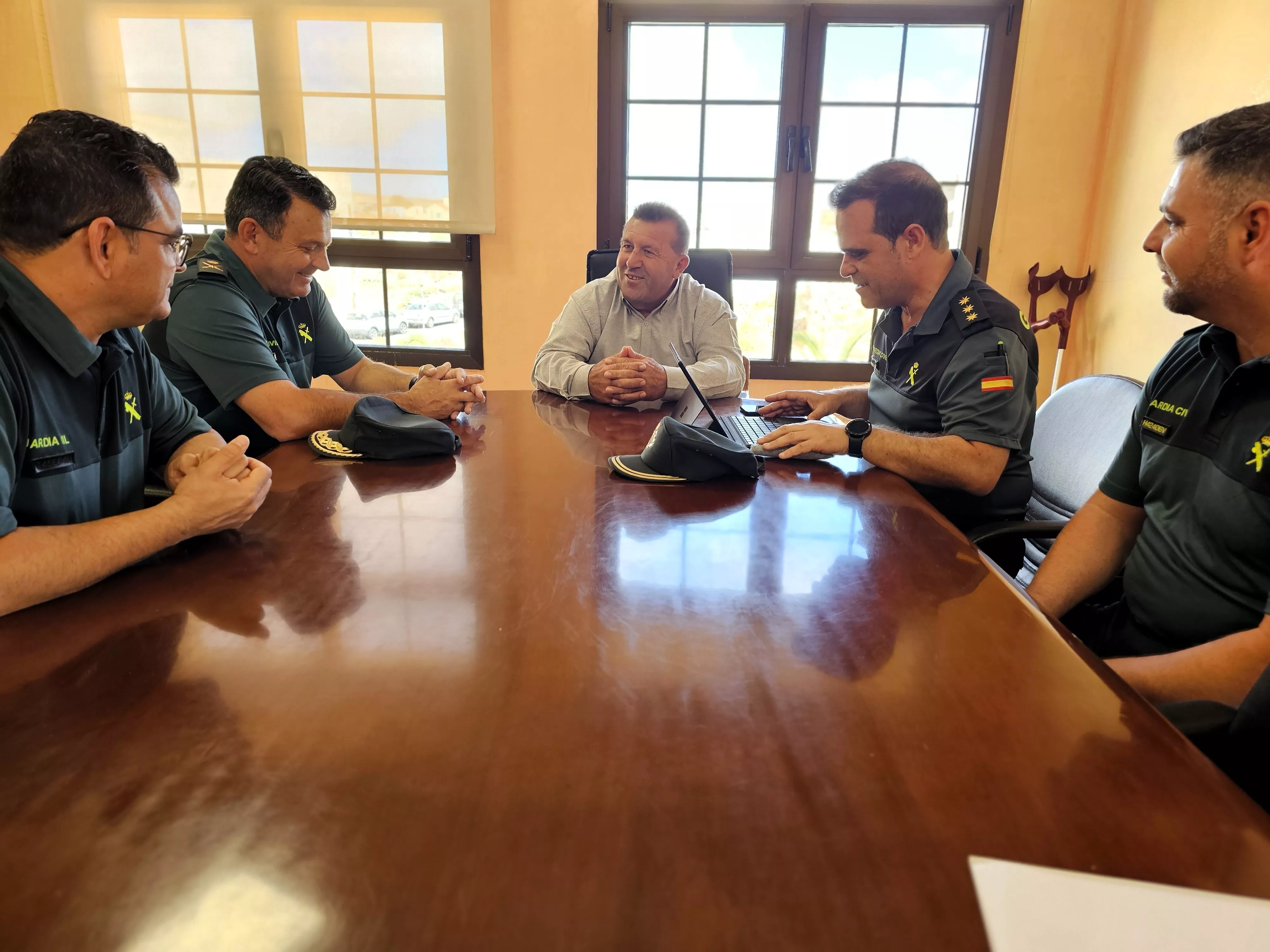 El Alcalde Antigua reunido con los mandos en Canarias de la Guardia Civil 2