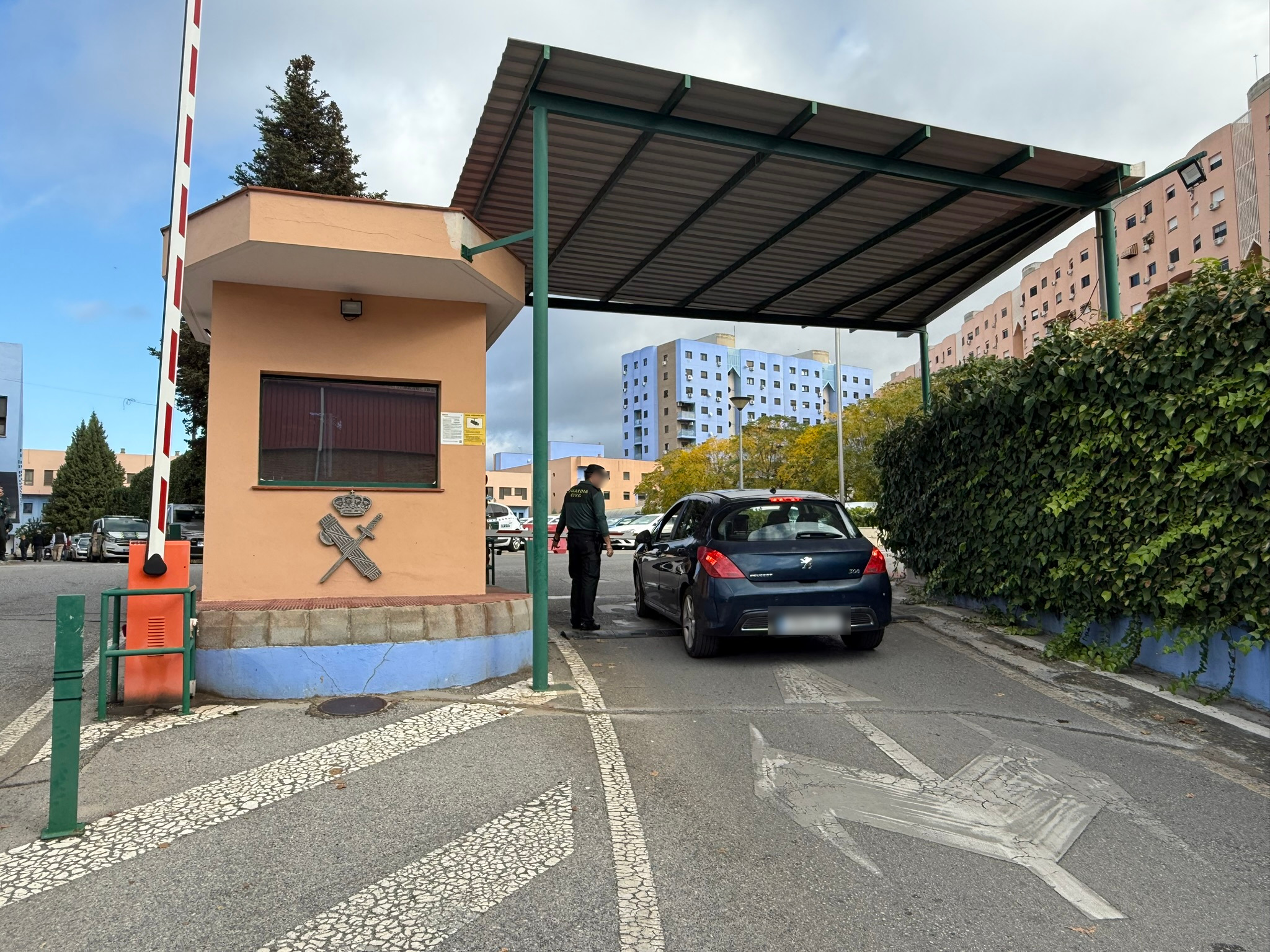 Entrada comandancia Granada