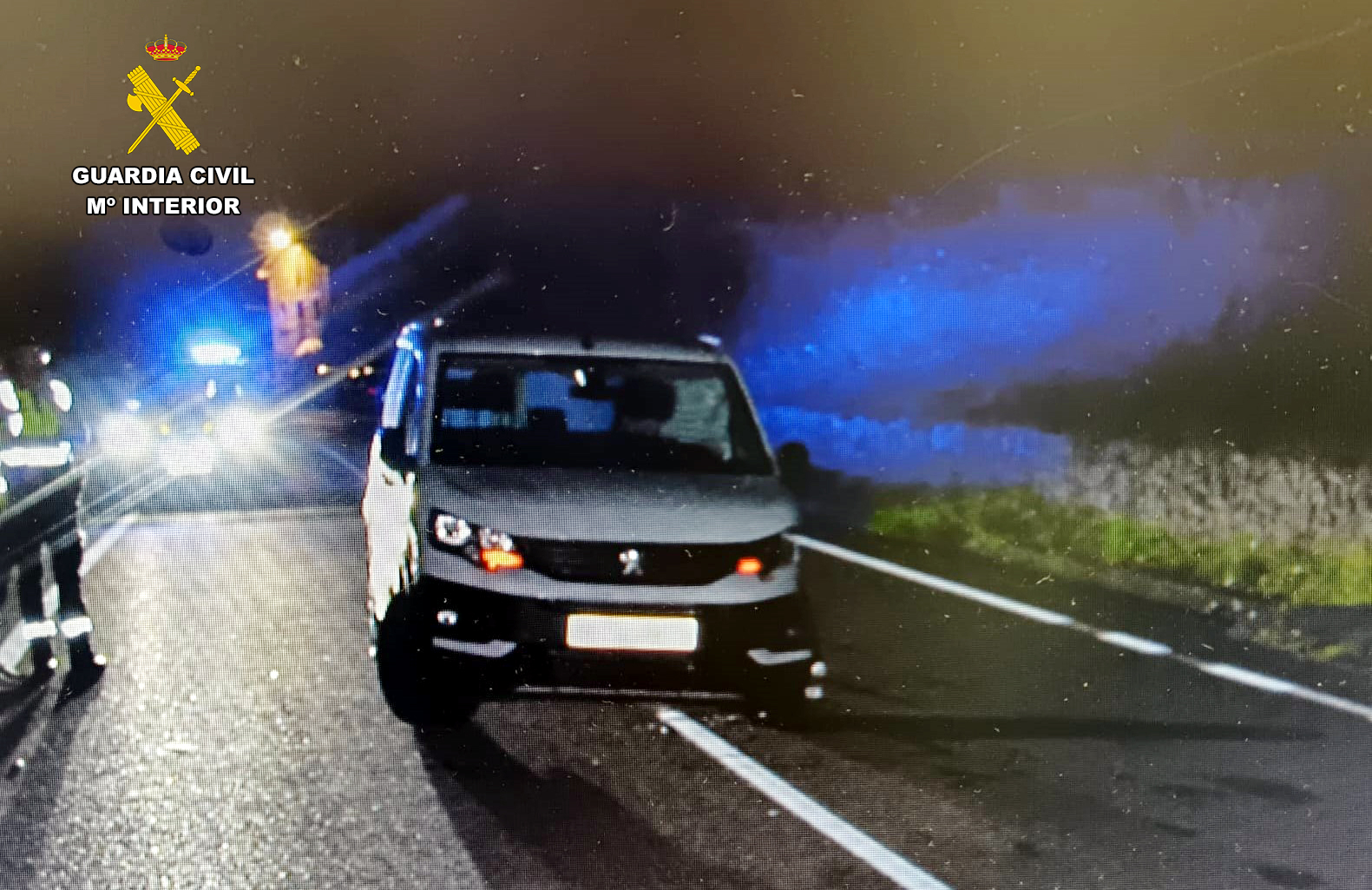 FOTO TRAFICO ABANDONO VEHICULO