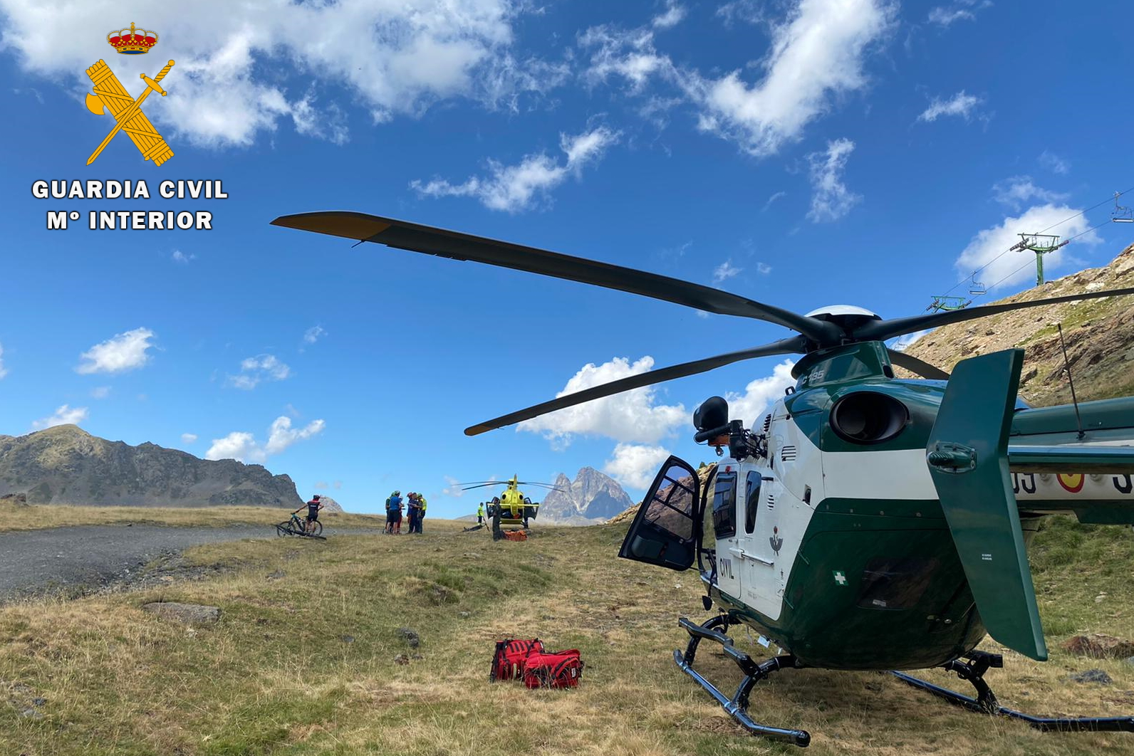 Foto3 rescate montaña helicoptero greim