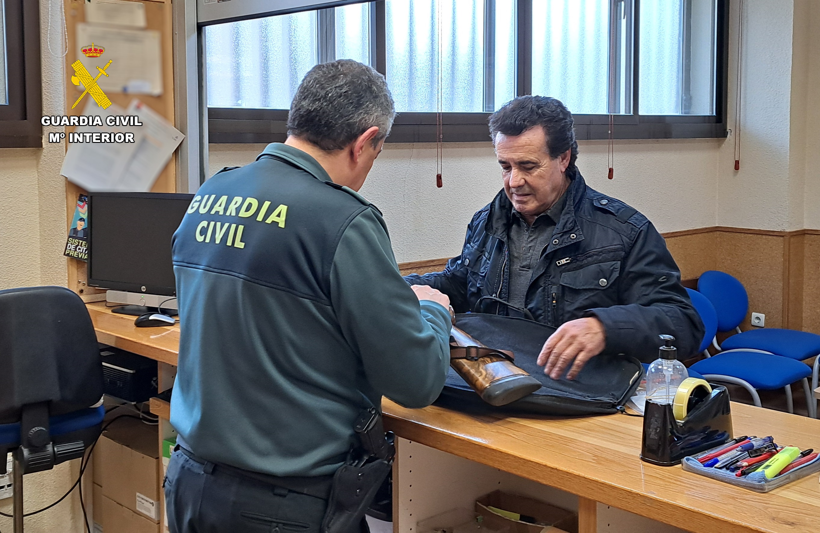 Foto intervencion armas palencia