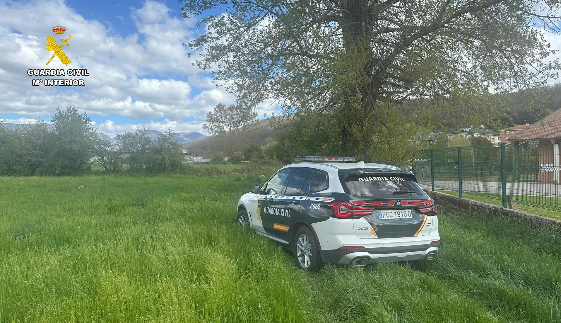 Foto palencia guardia civil vehiculo1