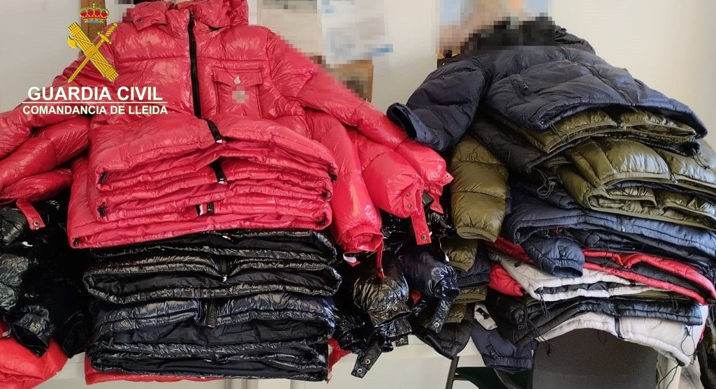 Foto ropa falsificada