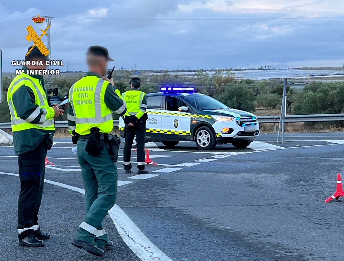 Guardia Civil de Tráfico control en imagen de archivo