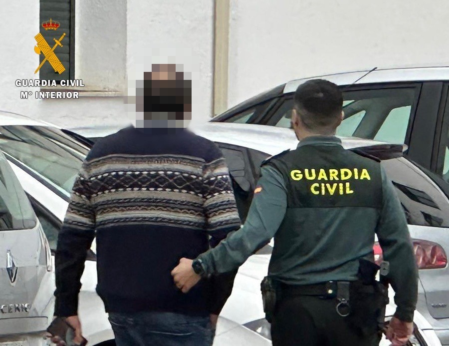Guardia Civil en el momento de la detención