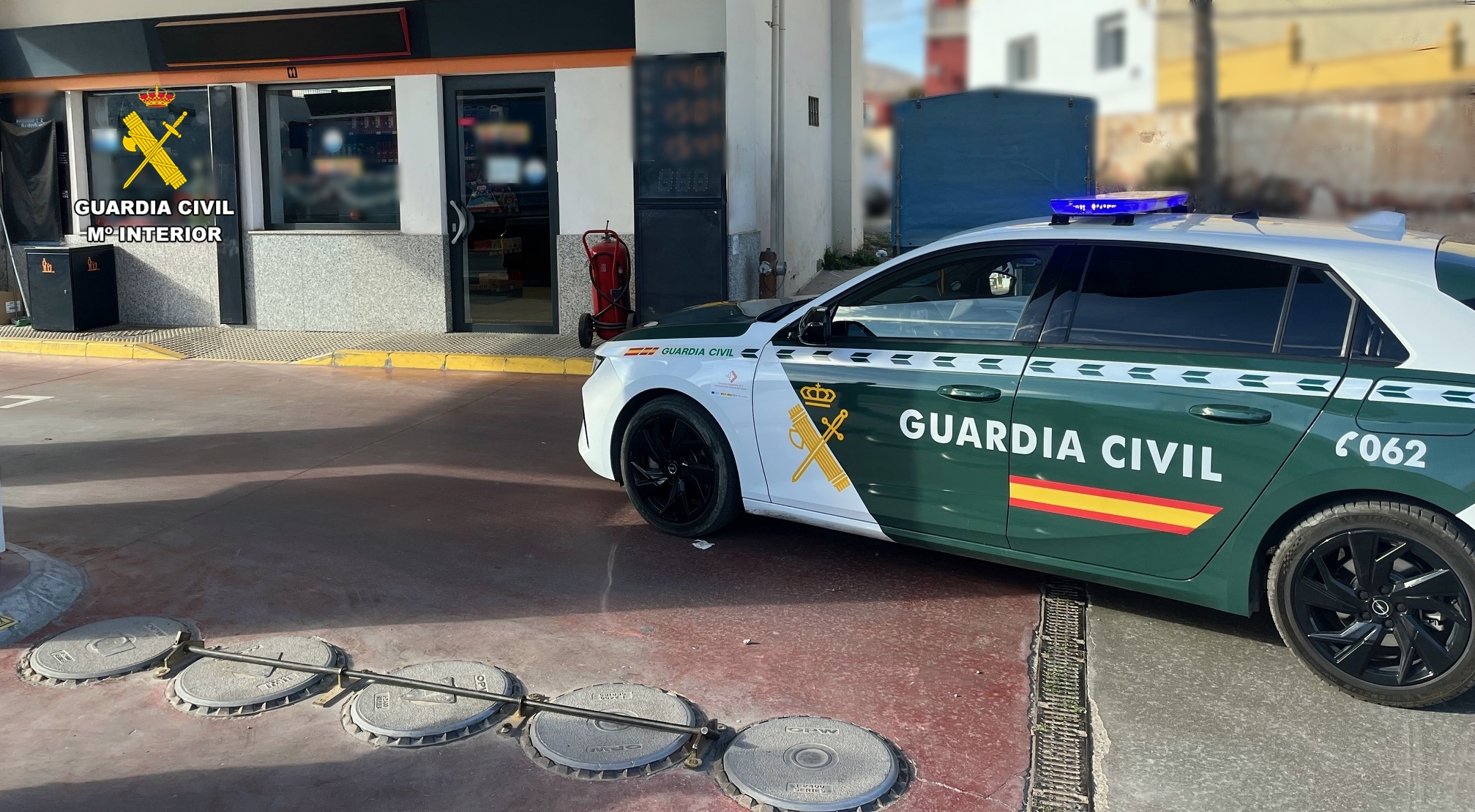 IMG 6791 guardia civil gasolinera