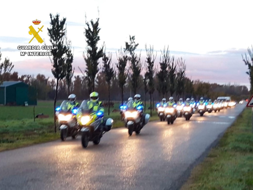 Imagen de archivo circulacion motocicletas de Trafico