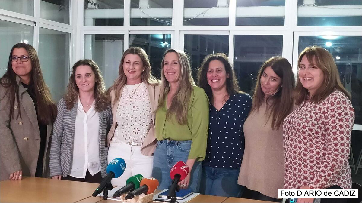 Presentacion plataforma Corazon Bandera Barbate foto DIARIO DE CADIZ
