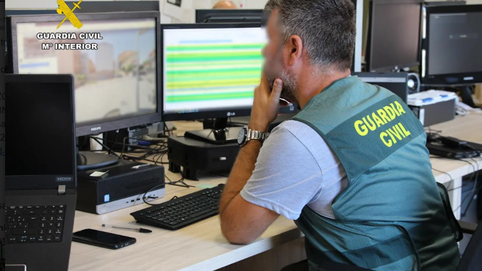 agente guardia civil ordenador recurso 0124