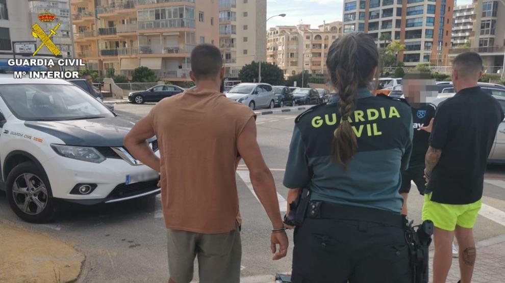 cae grupo criminal de falsos revisores de luz