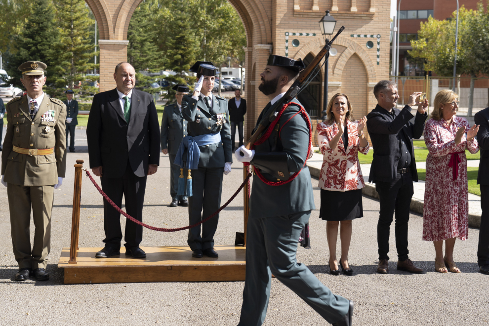 celebracion de la festividad de la virgen del pilar en la comandancia de la guardia civil de teruel con la entrega de condecoraciones