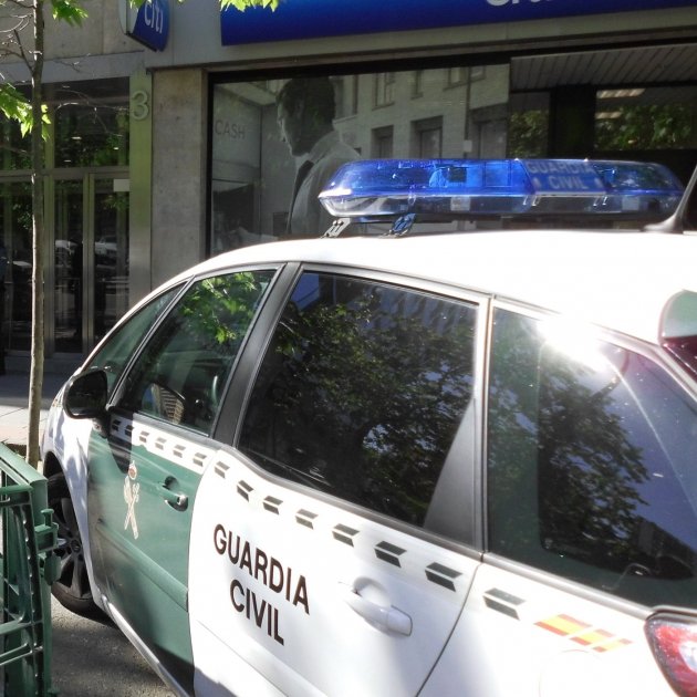 cotxe guardia civil acn 1 630x630