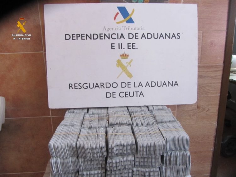 detenido puerto pastillas llevar itv falsificada guardia civil 001 750x563