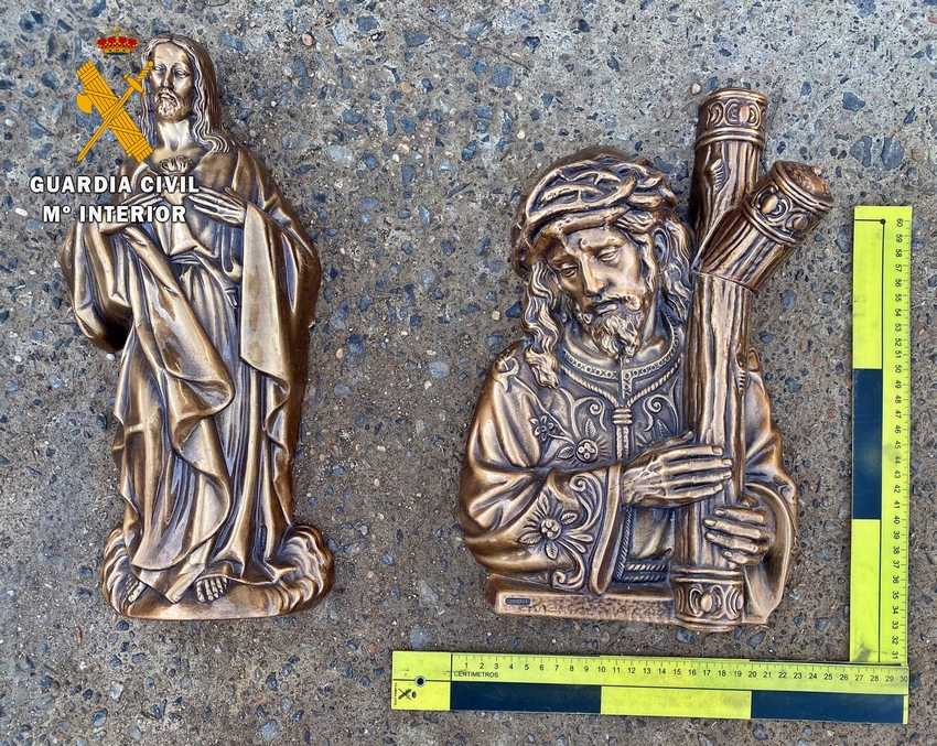 efectos recuperados cementerio 1