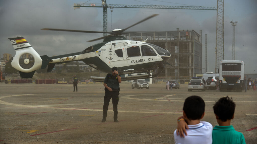 exhibicion medios Guardia Civil amarillo7