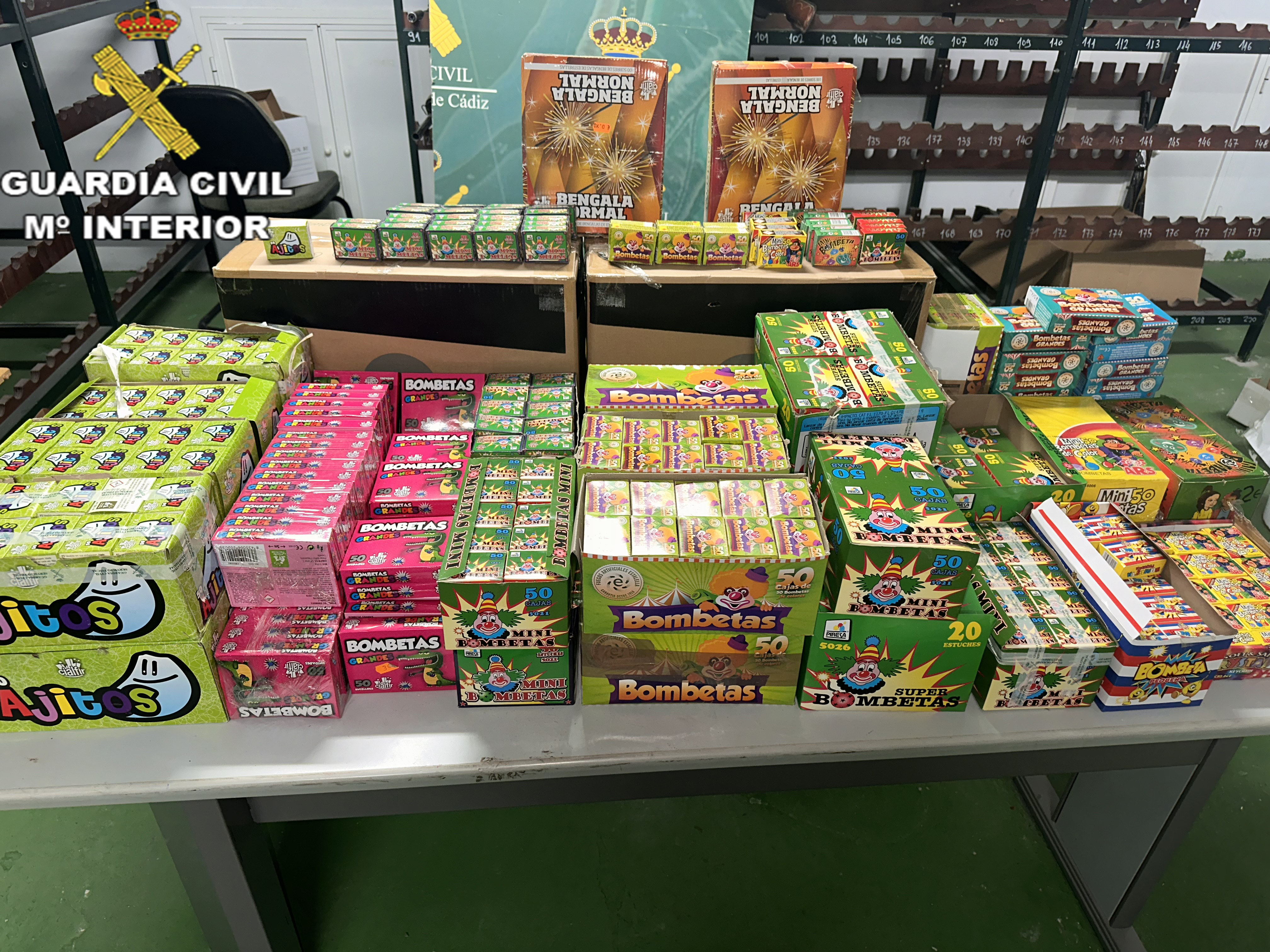 foto 2 1 retirada pirotecnia cadiz