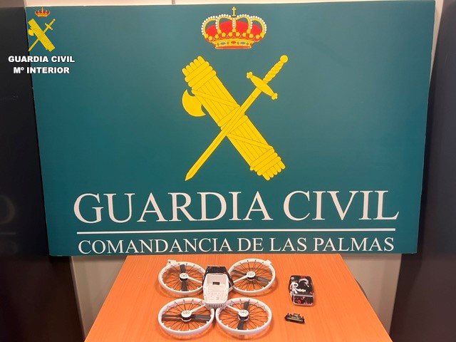 foto dron con mosca
