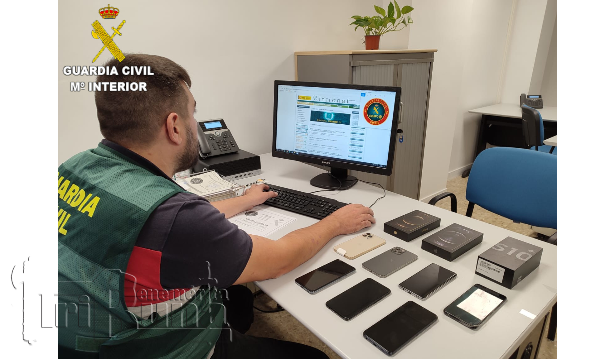 foto valencia ordenador marca de agua1