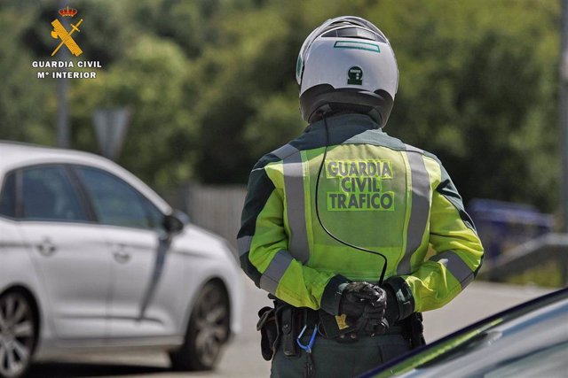 fotonoticia trafico guardia civil
