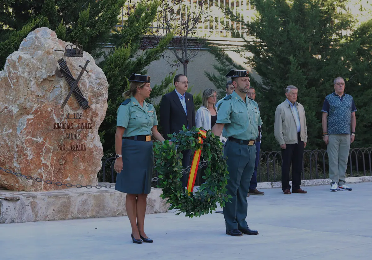 guardia civil homenaje caidos