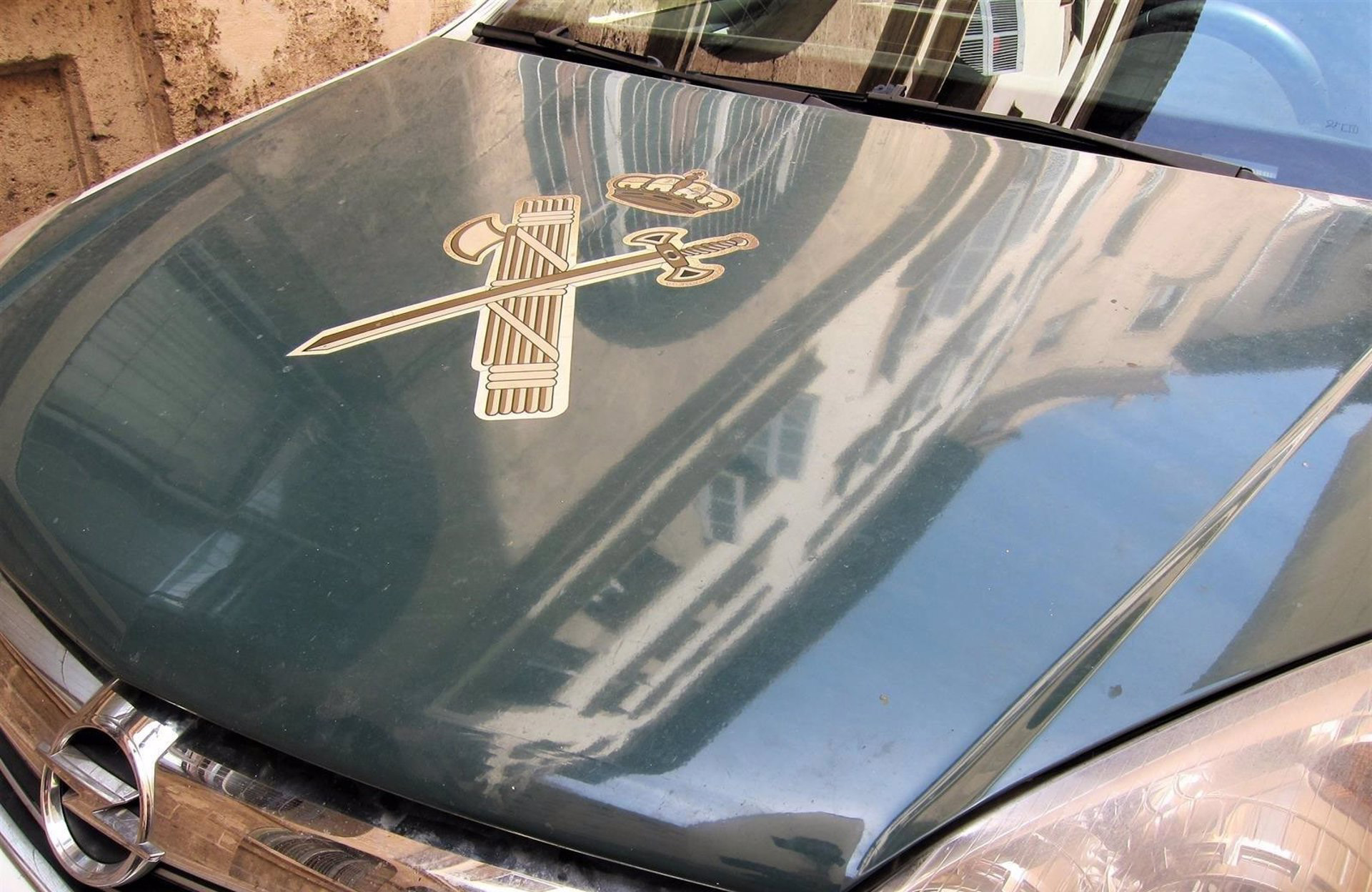 guardia civill emblema vehículo