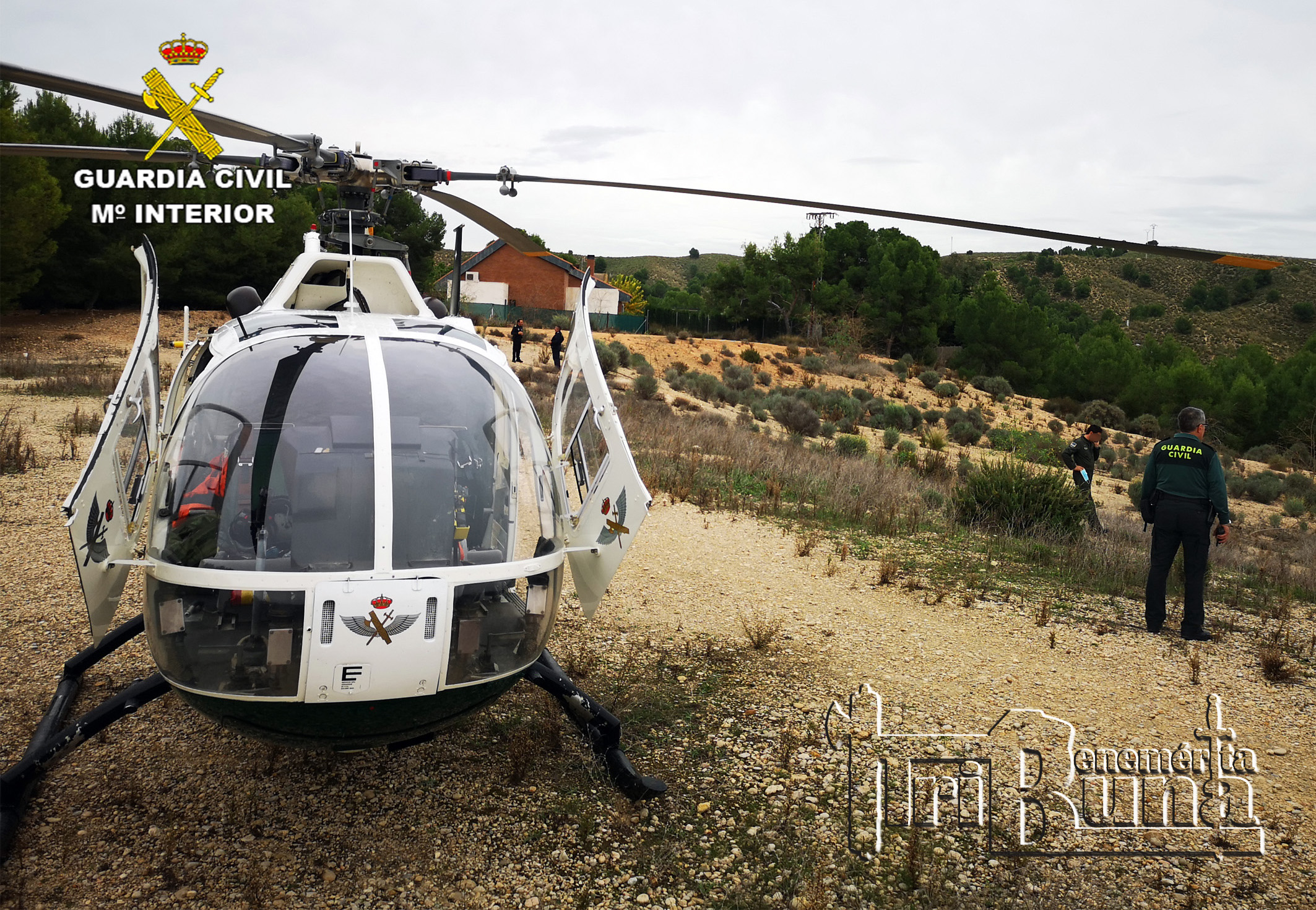 helicoptero LOCALIZACION Y RESCATE DESAPARECIDO LTC UHEL 02 marca de agua