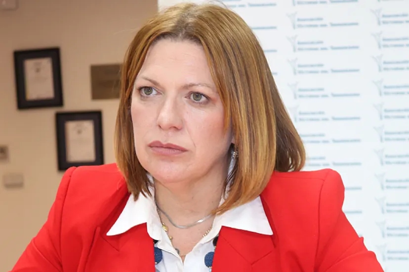 lucia presidenta avt