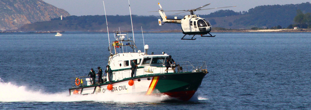 patrullera helicoptero guardia civil