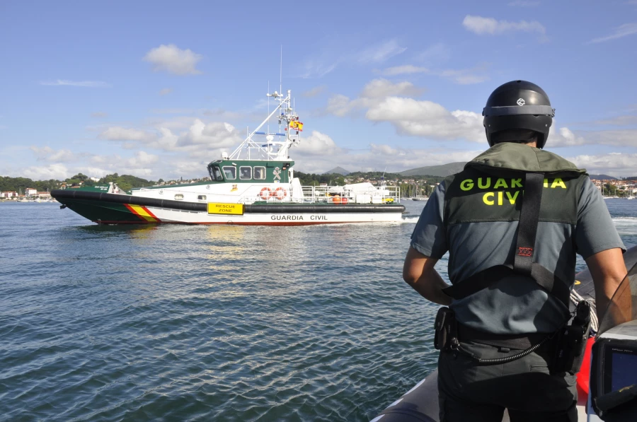 patrullera guardia civil