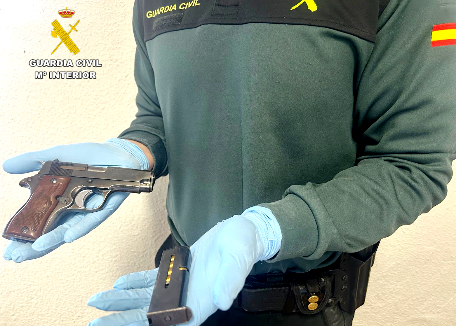 pistola santiago cartes