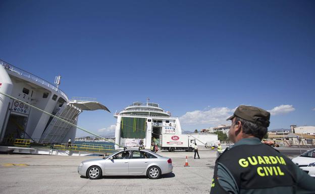 puerto motril guardia civil