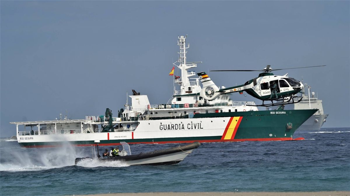 servicio maritimo guardia civil