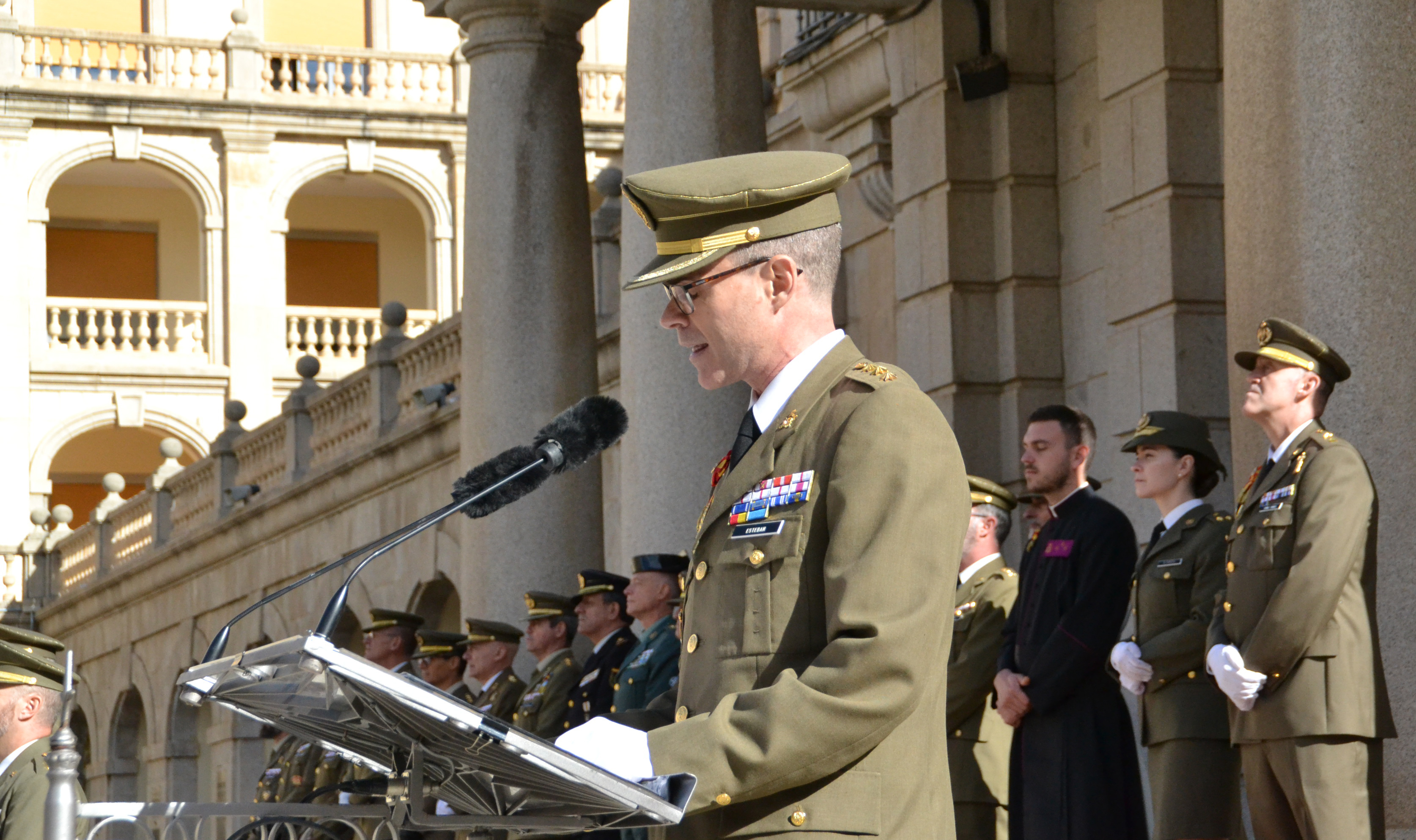 toma posesión mando academia infanteria 9